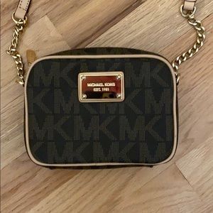Michael Kors Cross Body Bag